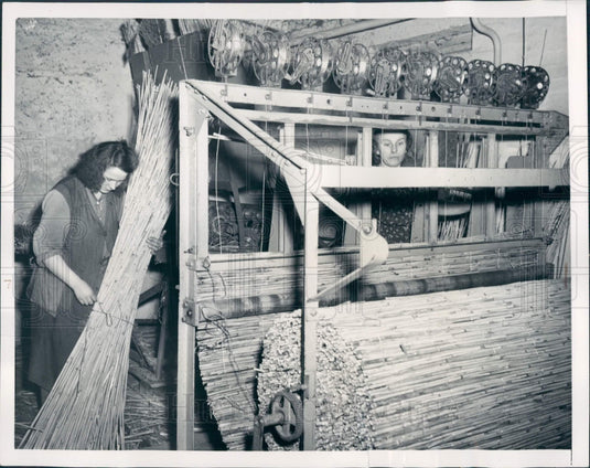 1951 Germany Mat Factory Women Press Photo - Historic Images