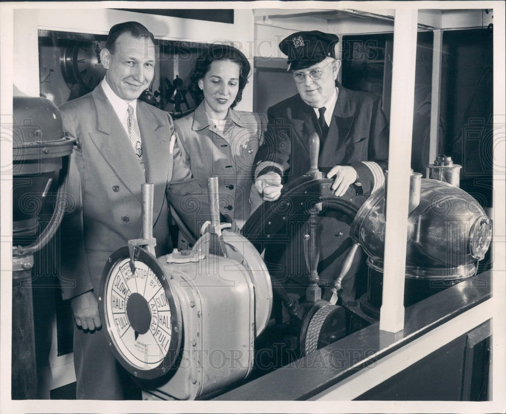 1952 Great Lakes Shipbuilder Guild Ruhl Press Photo - Historic Images