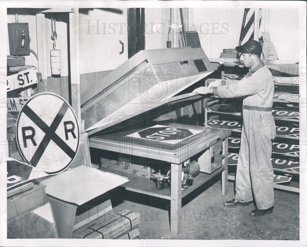 1958 Ottawa County MI Traffic Signs Press Photo - Historic Images