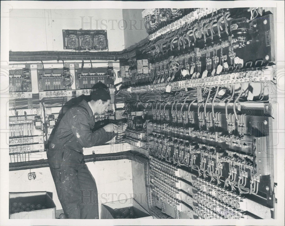 1938 Advertising Sign Control Room Press Photo - Historic Images