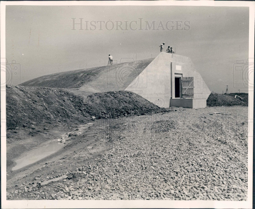 1942 IN US Army Ordnance Reservation Press Photo - Historic Images