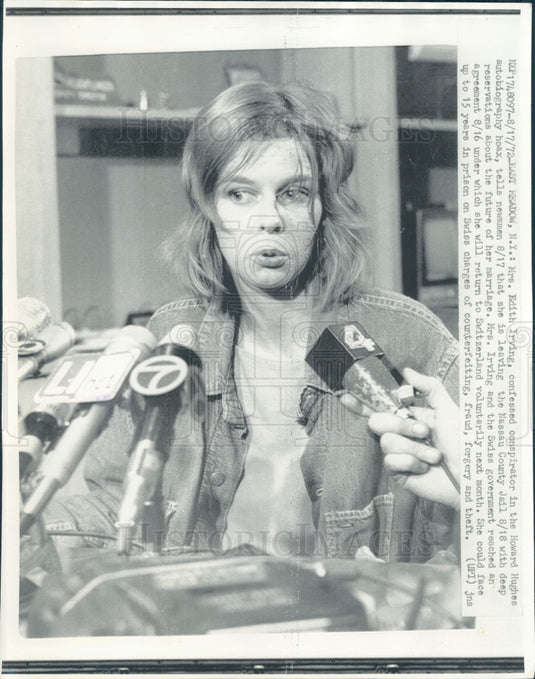 1972 Edith Irving Howard Hughes Autobigraphy Hoax Photo - Historic Images