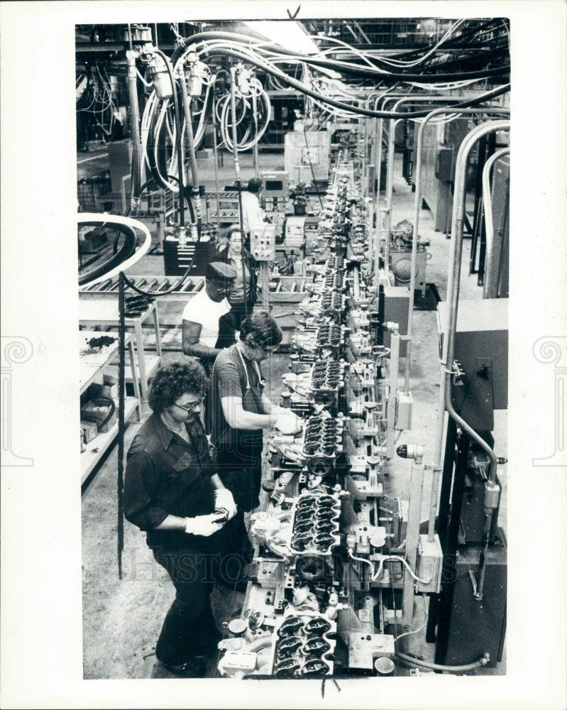 1980 Dearborn MI Ford Engine Plant Press Photo - Historic Images