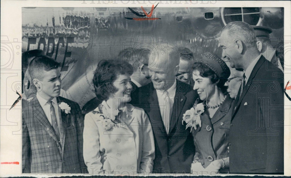 1962 VP Johnson John Glenn Family Press Photo - Historic Images