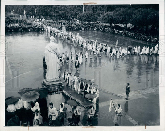 1945 Lourdes France Ceremony Press Photo - Historic Images