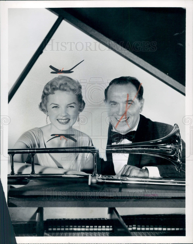 1956 Singer Helen O&#39;Connel &amp; Russ Morgan Press Photo - Historic Images