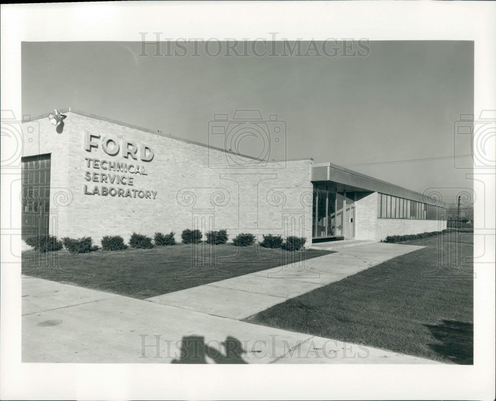 1957 Ford Motor Plant Livonia MI Press Photo - Historic Images