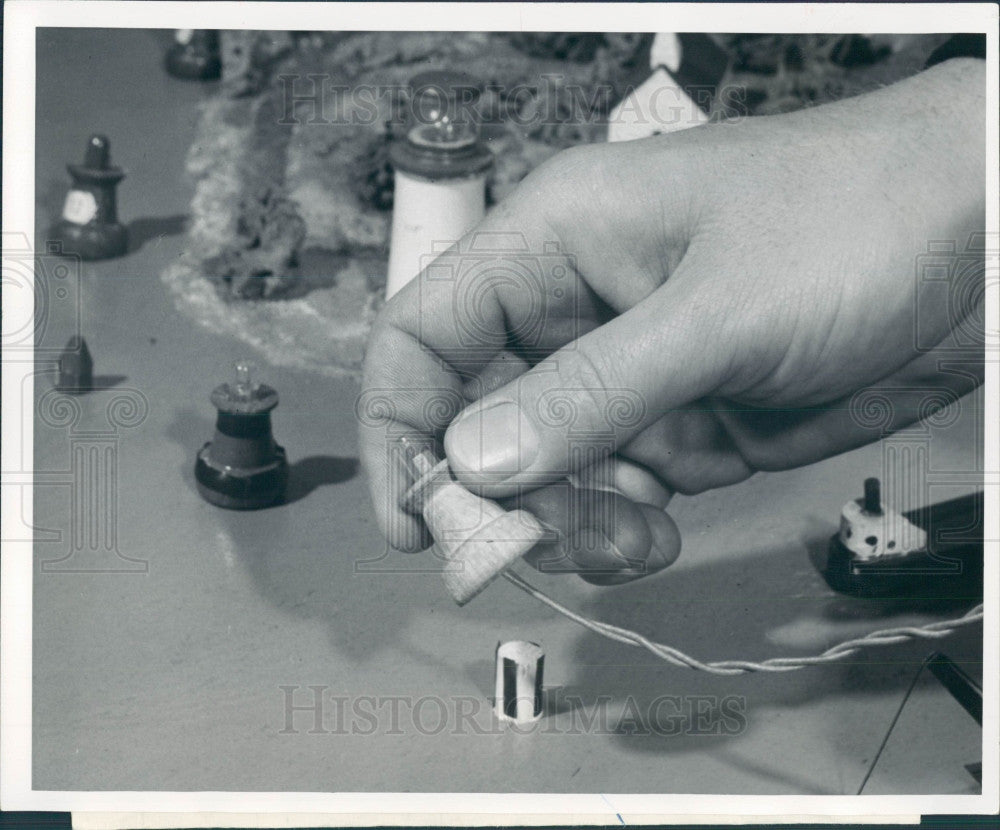 1957 Model Showing River &amp; Bouys Press Photo - Historic Images