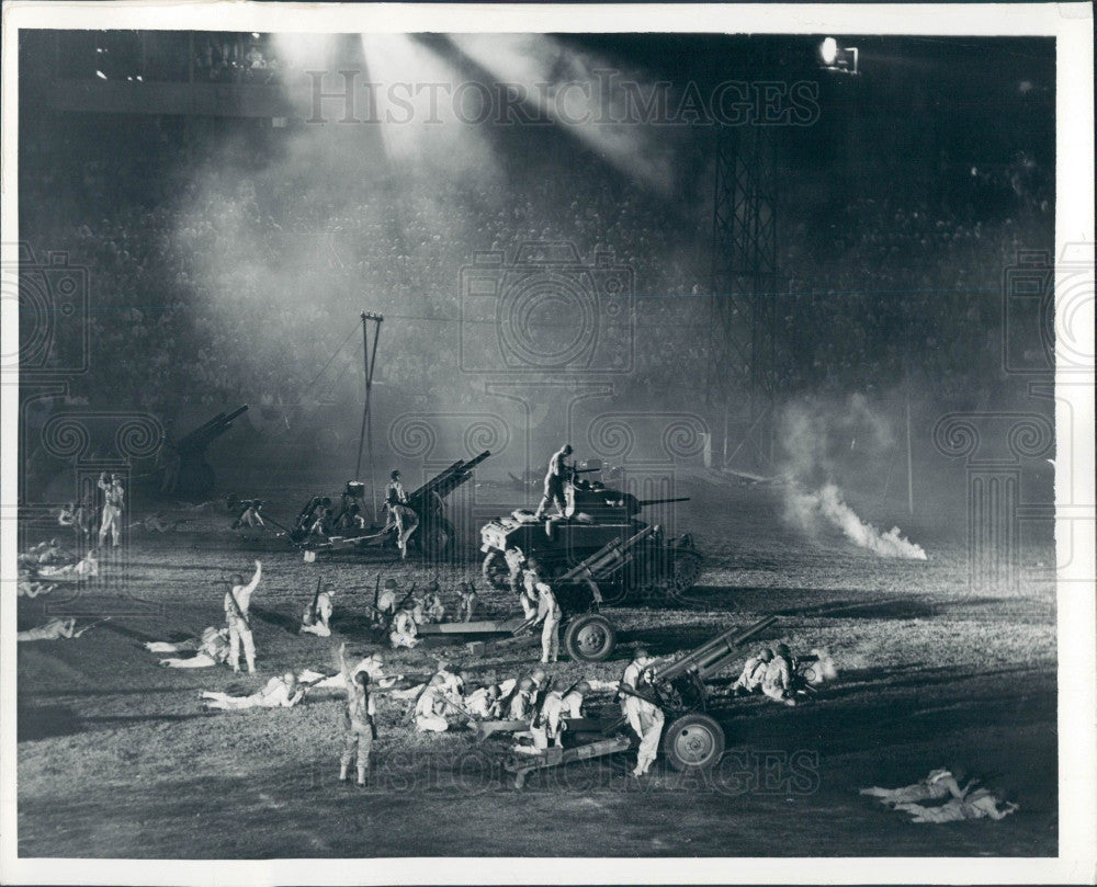 1942 Army Show Detroit Press Photo - Historic Images