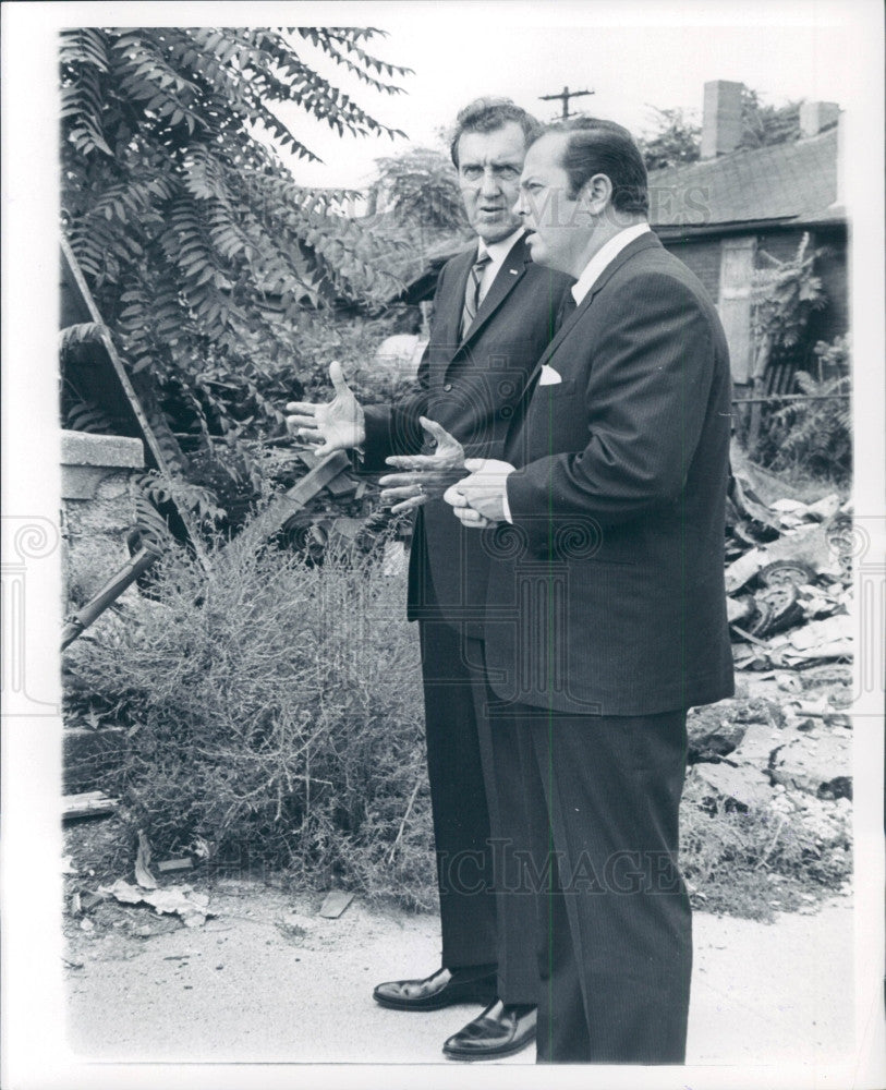 1968 Sen Muskie &amp; Detroit Mayor Cavanagh Press Photo - Historic Images