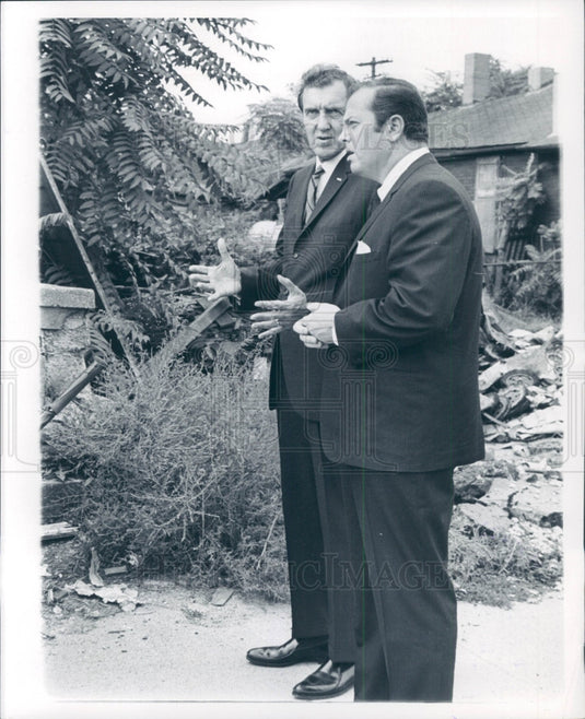 1968 Sen Muskie & Detroit Mayor Cavanagh Press Photo - Historic Images