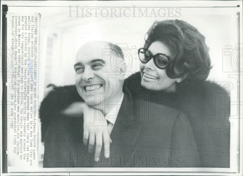 1965 Actress Sophia Loren &amp; Producer Carol Ponti Photo - Historic Images