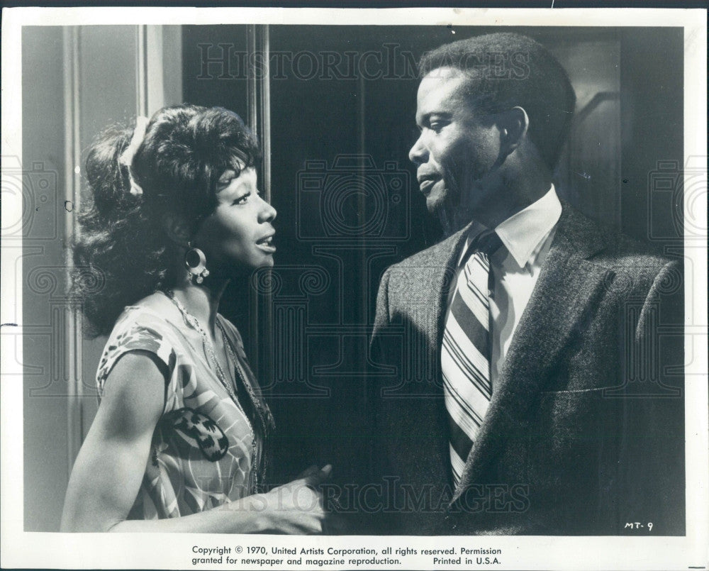 1970 Actors Sidney Poitier &amp; Beverly Todd Press Photo - Historic Images