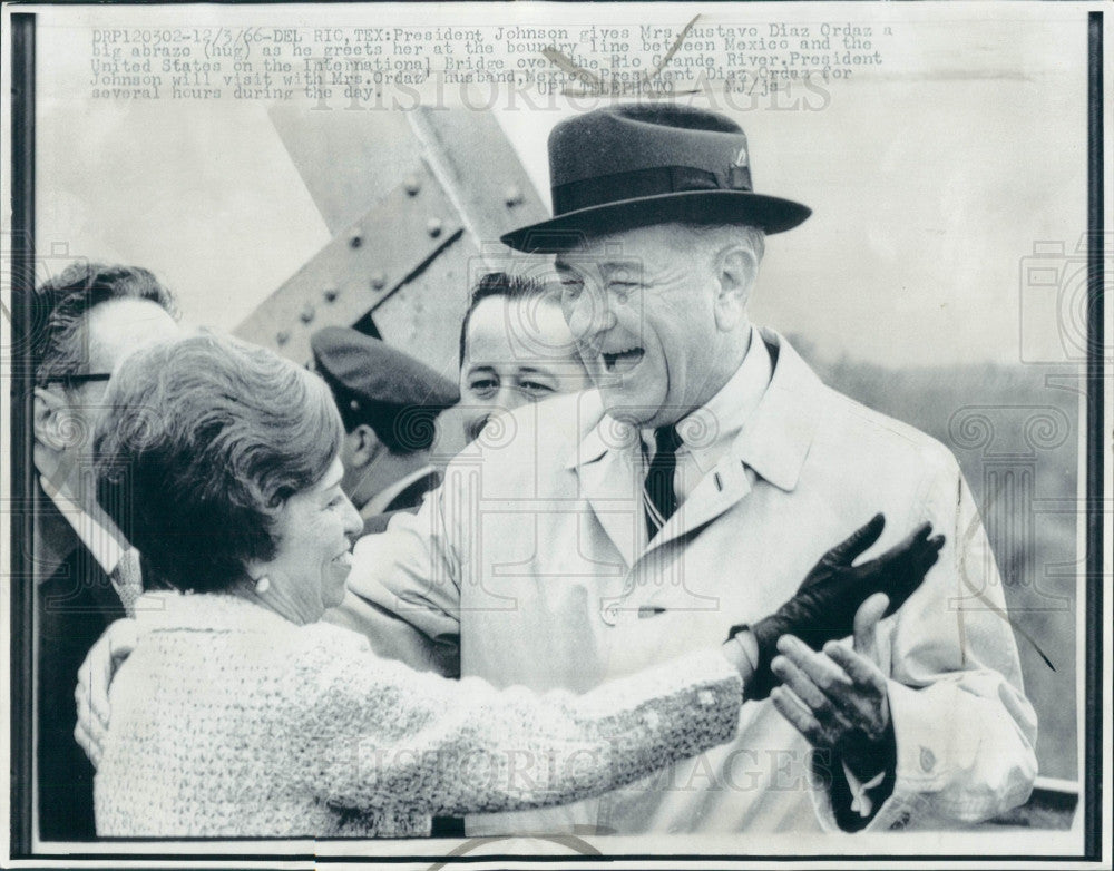 1966 US President Lyndon Johnson Press Photo - Historic Images