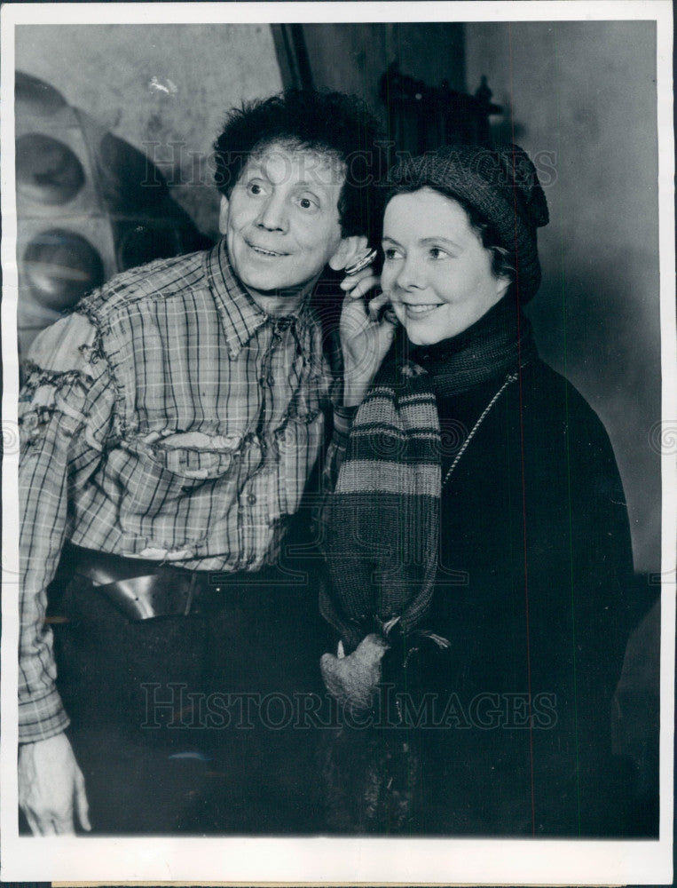 1944 Actors Sam Jaffe &amp; Adrienne Gessner Press Photo - Historic Images