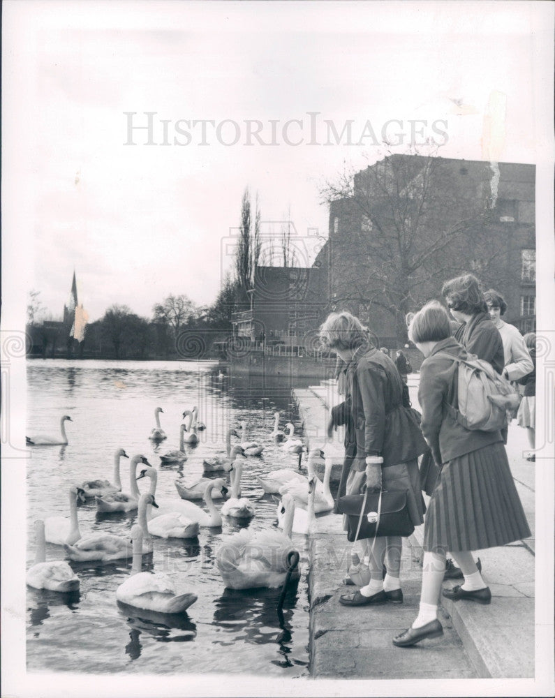 1959 England Shakespeare Memorial Theatre Press Photo - Historic Images