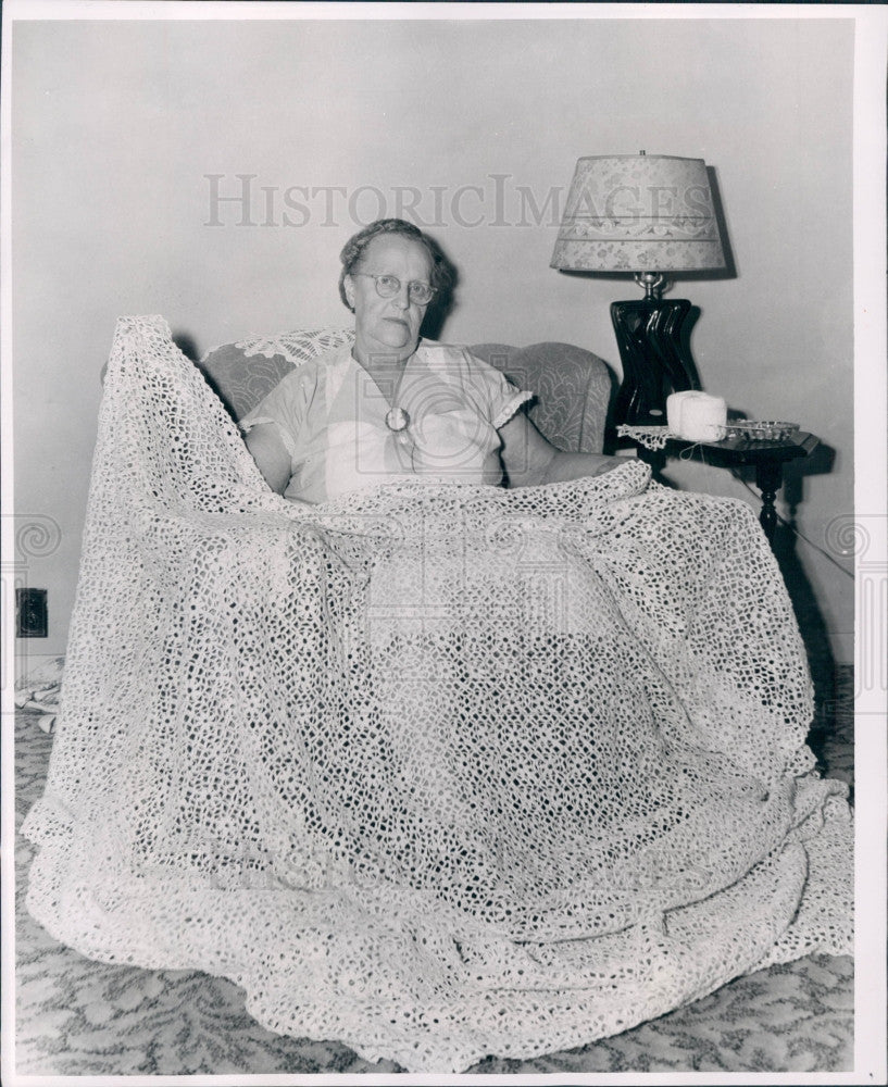 1955 Crochet Bed Spread Press Photo - Historic Images