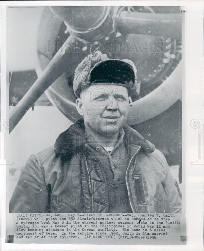 1956 H-Bomber Pilot Major Charles T. Smith Press Photo - Historic Images