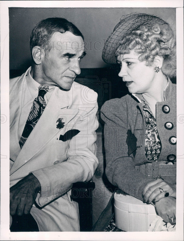 1942 Actors Frank Wallace &amp; Trixie LaMae Press Photo - Historic Images