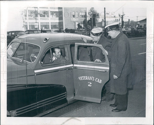 1945 Detroit Veterans Cab Press Photo - Historic Images