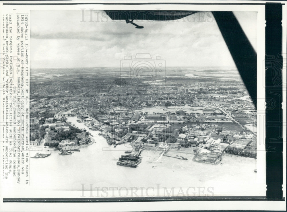 1972 North Vietnam Haiphong Harbor Press Photo - Historic Images