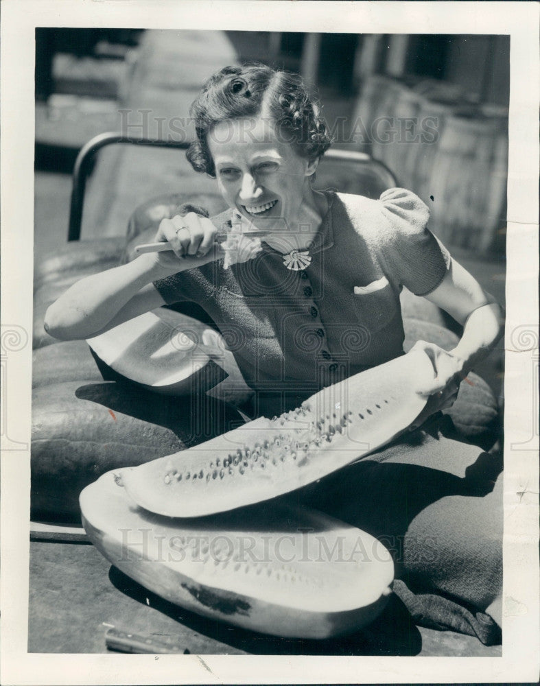 1939 Detroit Watermelon Tasting Press Photo - Historic Images