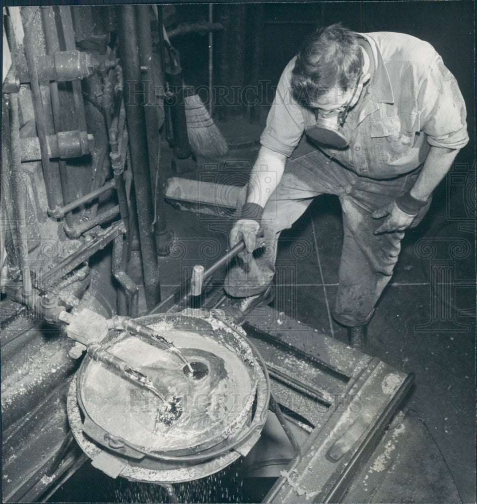 1950 Shotgun Shell Lead Shot Press Photo