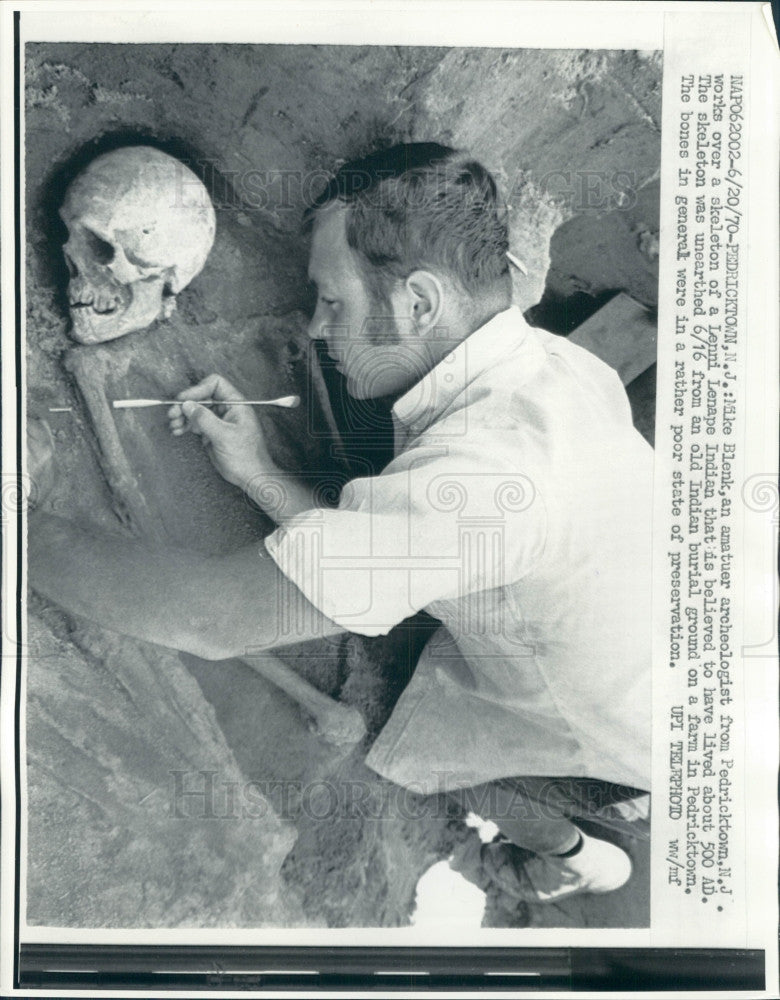 1970 Lenni Lenage Inidan Burial Site Press Photo - Historic Images