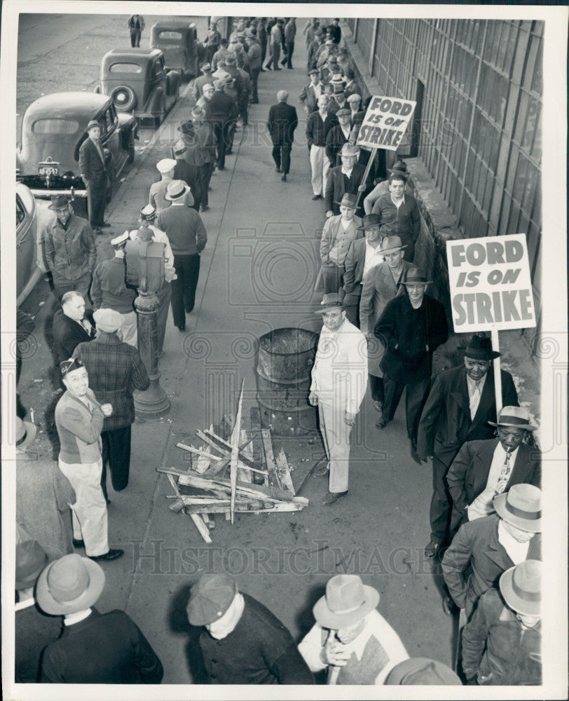 1949 Ford Motor Company Strike Press Photo - Historic Images