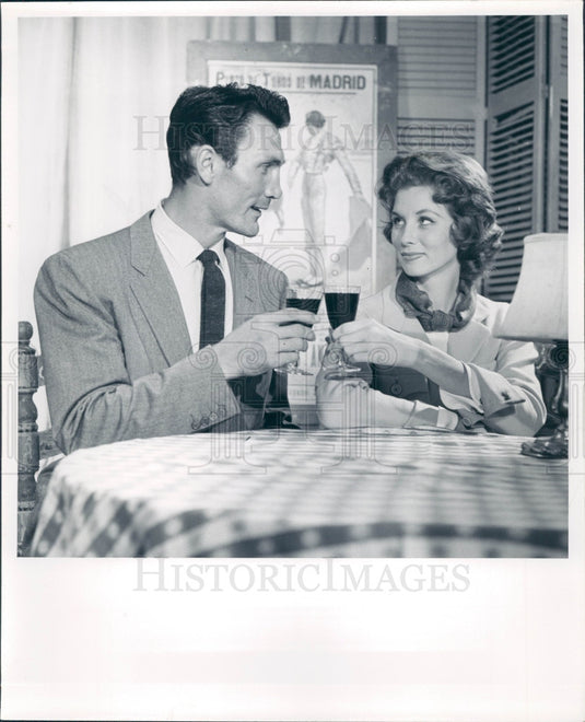 1957 Actors Jack Palance & Suzy Parker Press Photo - Historic Images