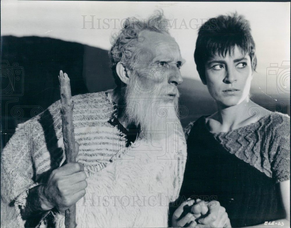 1963 Actors Irene Papas &amp; Manos Katrakis Press Photo - Historic Images