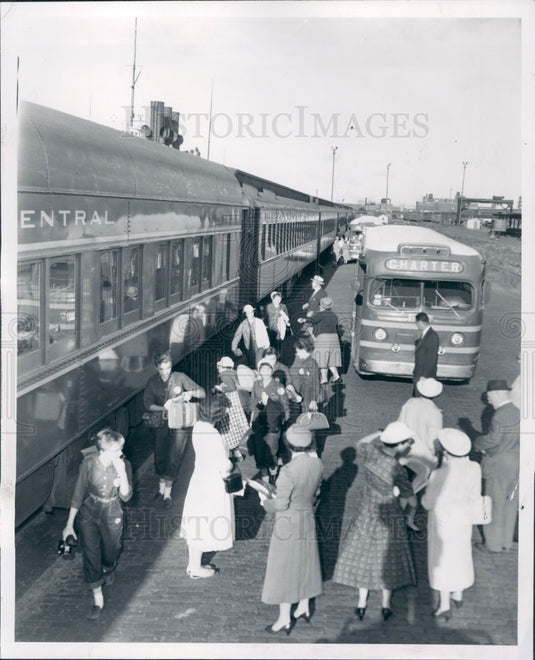1956 Michigan Girl Scouts Press Photo - Historic Images