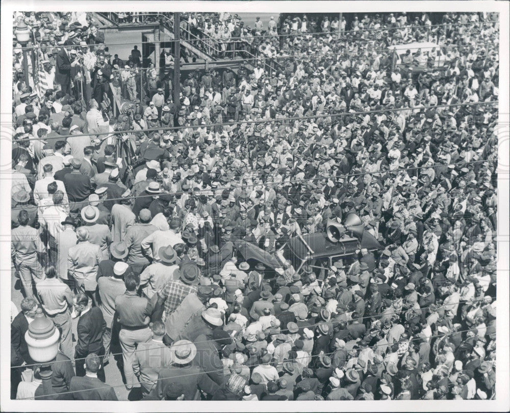 1958 Detroit Ford Motor Labor Rally Press Photo - Historic Images