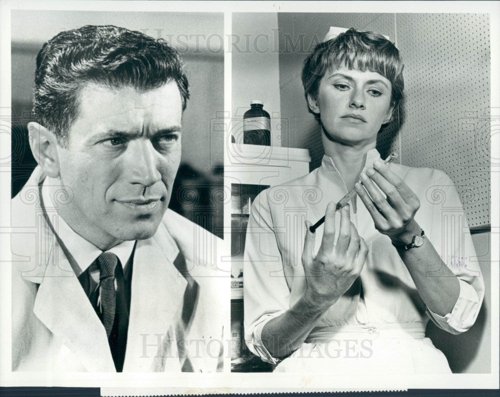 1965 Actors Mary Fickett &amp; Joe Campanella Press Photo - Historic Images