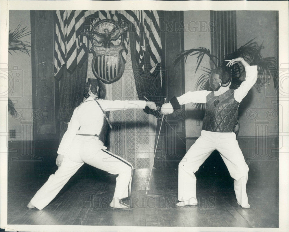 1931 Detroit Women Fencers Stock &amp; Caswell Press Photo - Historic Images