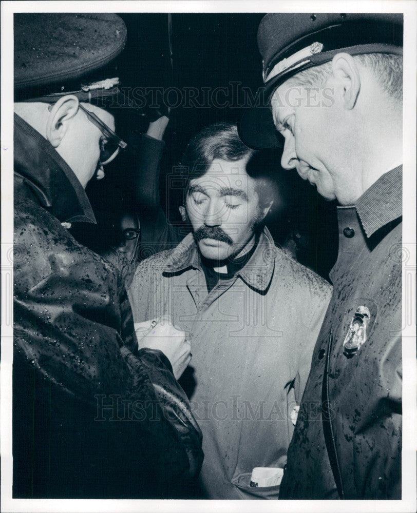 1969 Detroit News Picketers Press Photo - Historic Images