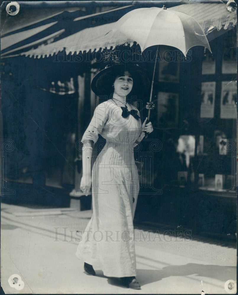 1944 Women&#39;s Clothing History Press Photo - Historic Images