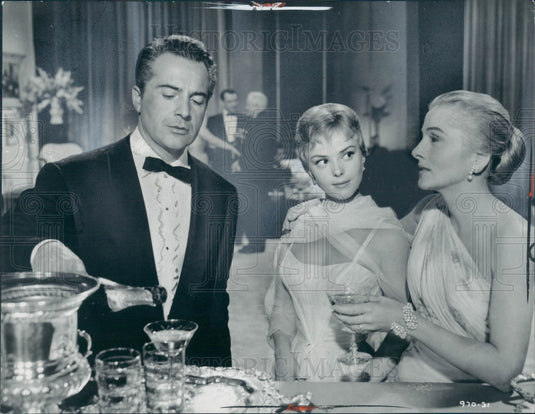 1958 Rossano Brazzi/Christine Carere/J Fontaine Photo - Historic Images
