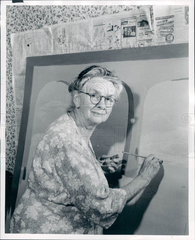 1954 Artist Mrs. Eva Ferrier Press Photo - Historic Images