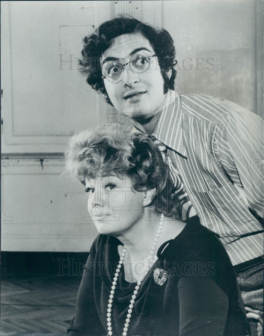 1970 Actors Lewis Stadlen & Shelley Winters Press Photo - Historic Images