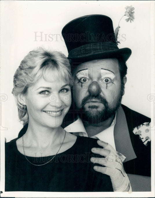 1983 Actors Dee Wallace & Dom DeLuise Press Photo - Historic Images