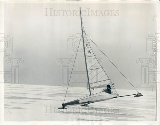1940 Norman Nubs Sarns Boatsman Press Photo - Historic Images