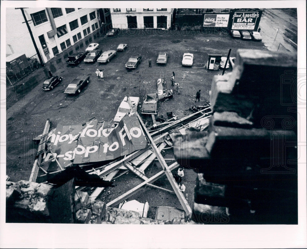 1973 Detroit MI News Parking Lot Press Photo - Historic Images