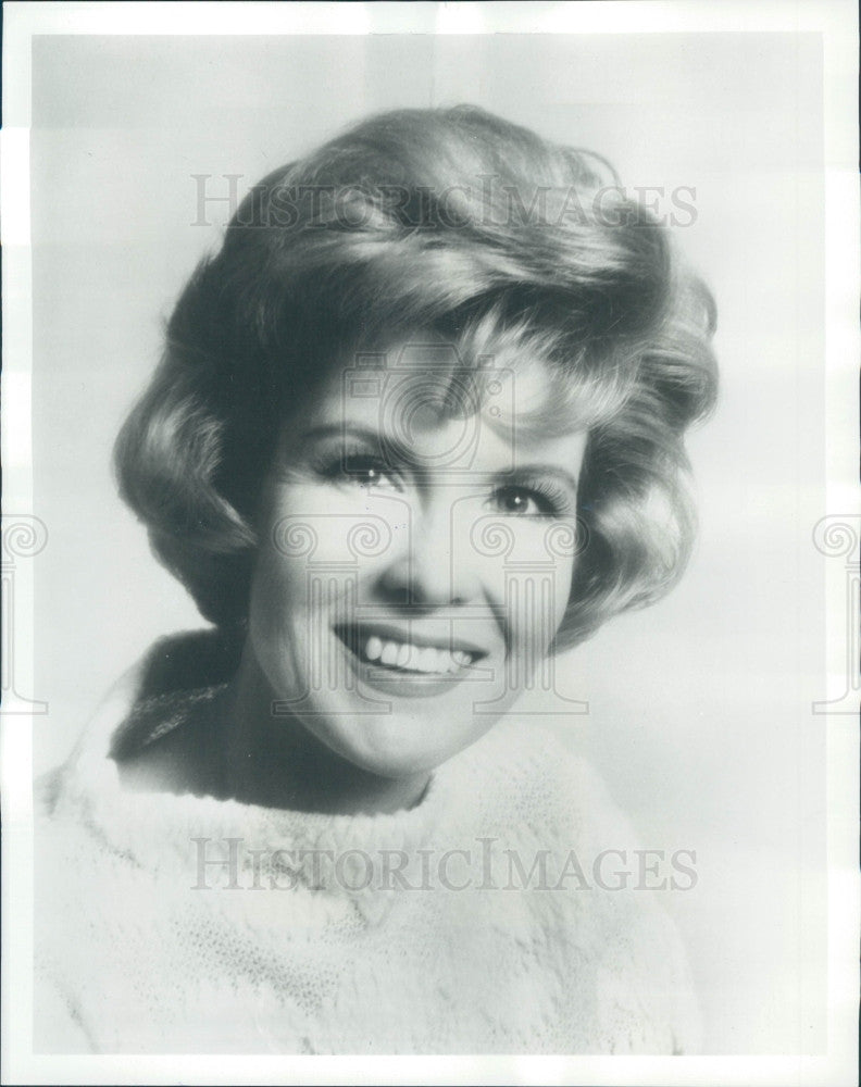 1967 Actress Julia Meade Press Photo - Historic Images