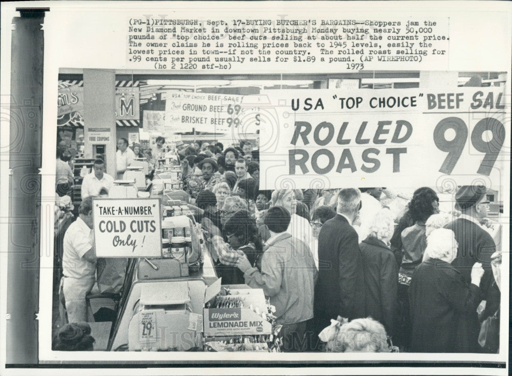 1973 Pittsburgh PA Meat Market Press Photo - Historic Images