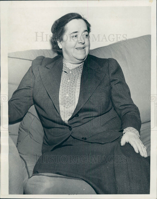1940 Party Giver/Hostess Elsa Maxwell Press Photo - Historic Images