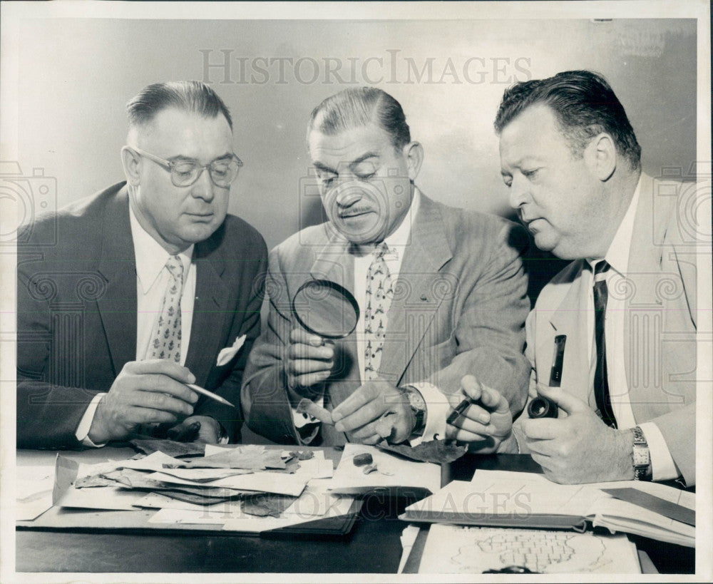 1955 Detroit MI Policemen Press Photo - Historic Images