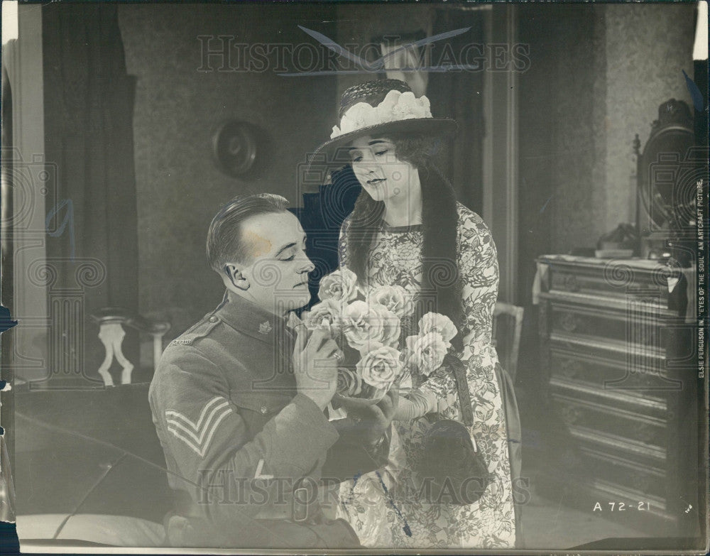 1919 Actors Elsie Ferguson/Wyndham Standing Press Photo - Historic Images