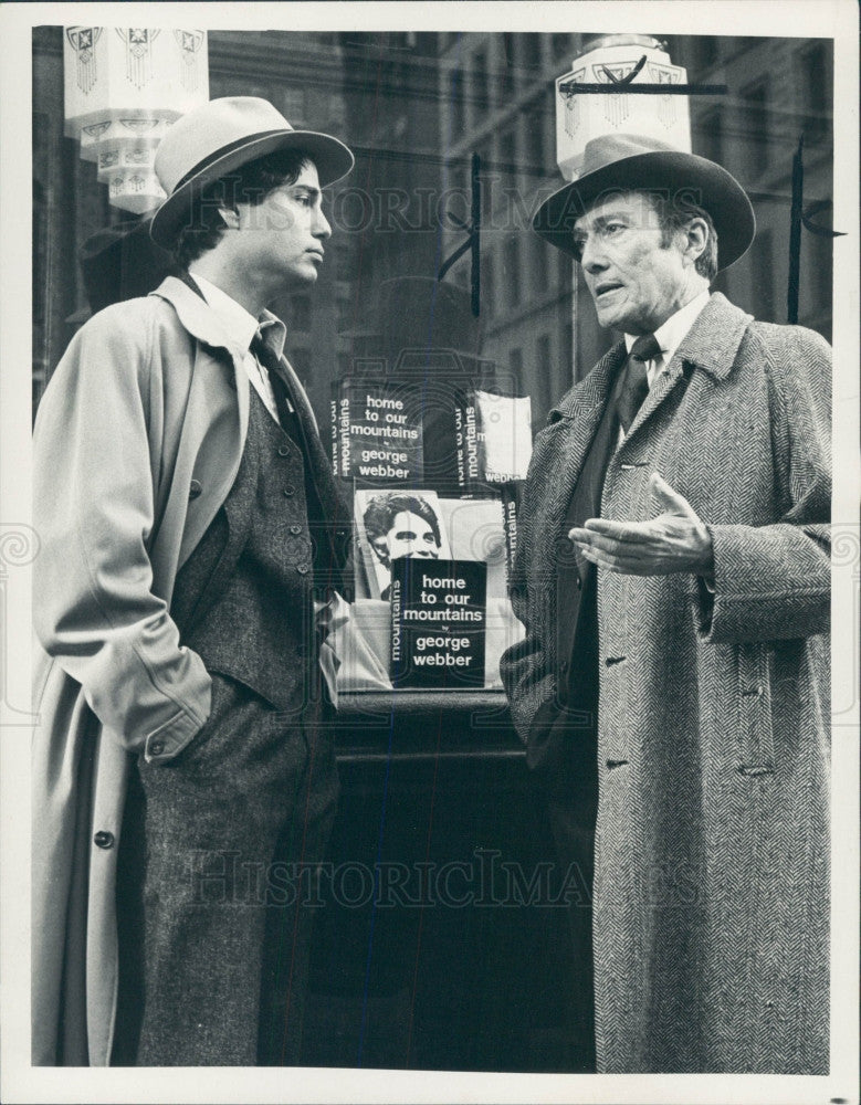 1979 Actors Chris Sarandon &amp; Hurd Hatfield Press Photo - Historic Images