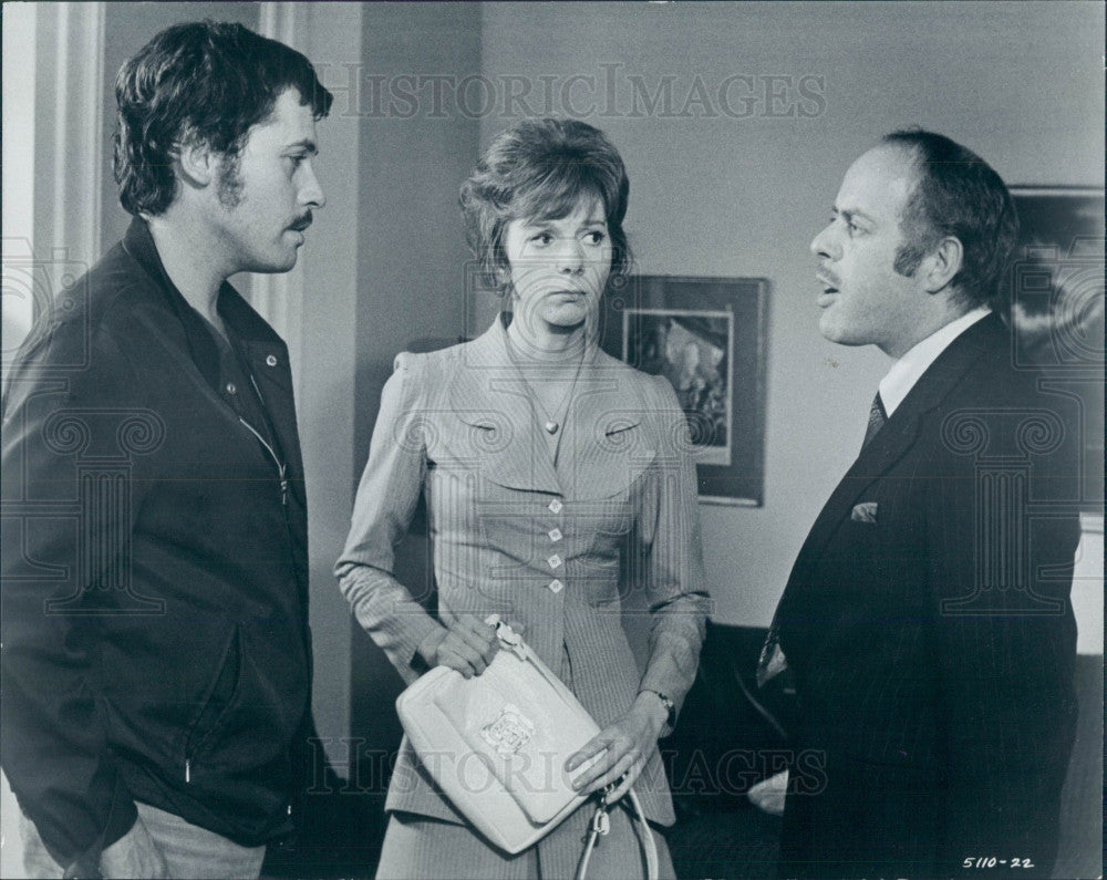 1974 Actors Jon Finch/Anna Massey/Clive Swift Photo - Historic Images